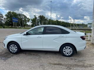 2024 Lada (ВАЗ) Vesta I Рестайлинг (NG), белый, 1350000 рублей, вид 4