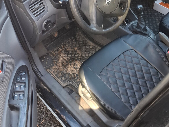 2010 Kia Rio II Рестайлинг, чёрный, 350000 рублей - вид 3