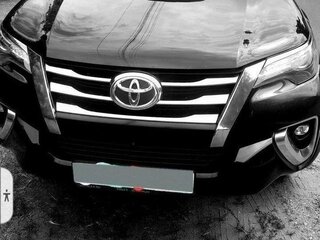 2017 Toyota Fortuner II, чёрный, 3200000 рублей, вид 1