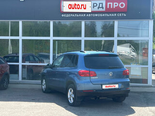 2013 Volkswagen Tiguan I Рестайлинг, голубой, 1090000 рублей, вид 3