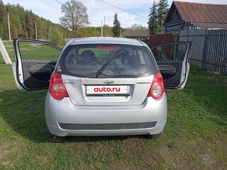 2009 Chevrolet Aveo I Рестайлинг, серебристый, 550000 рублей, вид 4