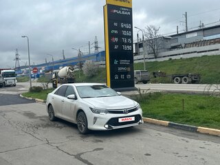2013 Toyota Camry VII (XV50), белый, 2000000 рублей, вид 1