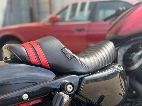 2011 Harley-Davidson Sportster 1200, чёрный, 950000 рублей, вид 4