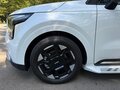 2025 Kia Carnival IV Рестайлинг, белый, 5800000 рублей - вид 11