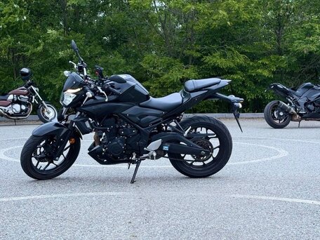 2019 Yamaha MT-03, чёрный, 360000 рублей, вид 4