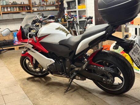2011 Honda CBR 600F, белый, 580000 рублей, вид 3