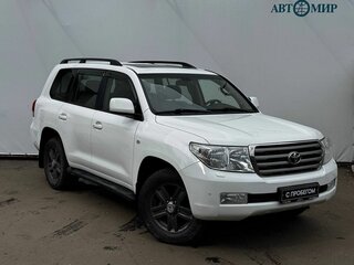 2011 Toyota Land Cruiser 200 Series, белый, 2049000 рублей, вид 3