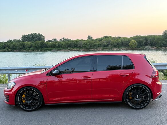 2013 Volkswagen Golf GTI VII, красный, 2350000 рублей - вид 5