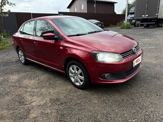 2013 Volkswagen Polo V, пурпурный, 670000 рублей, вид 1