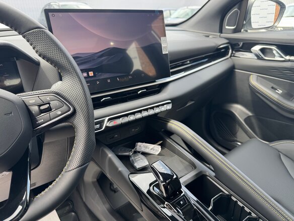 2025 Geely Coolray (Binyue L) I Рестайлинг 2, белый, 2550000 рублей - вид 13