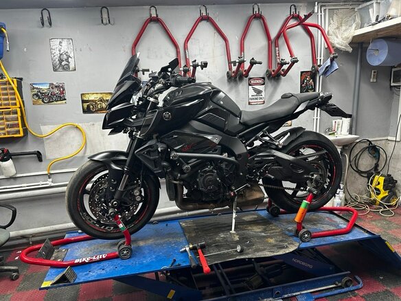 2018 Yamaha MT-10, чёрный, 1250000 рублей - вид 14