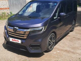 2017 Honda Stepwgn V, фиолетовый, 1850000 рублей, вид 2