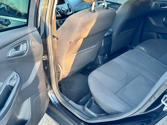 2011 Ford Focus III, чёрный, 900000 рублей - вид 25