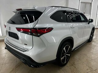 2022 Toyota Highlander IV (XU70), белый, 4790000 рублей, вид 3