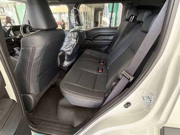 2026 Toyota Land Cruiser FJ, белый, 7500000 рублей - вид 15