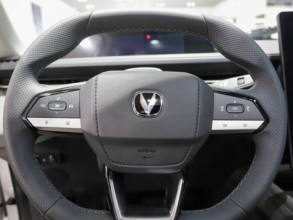 2024 Changan Lamore, белый - вид 14