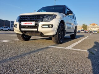 2019 Mitsubishi Pajero IV Рестайлинг 2, белый, 4290000 рублей, вид 2