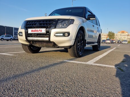 2019 Mitsubishi Pajero IV Рестайлинг 2, белый, 4050000 рублей, вид 2