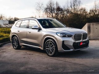 2023 BMW X1 18i sDrive III (U11/U12), серебристый, 4055000 рублей, вид 1