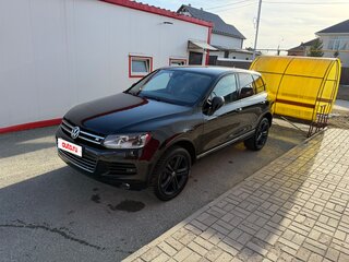 2011 Volkswagen Touareg II, чёрный, 1720000 рублей, вид 1