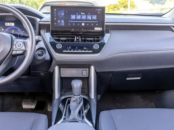 2026 Toyota Corolla Cross I Рестайлинг, белый, 3790000 рублей - вид 16