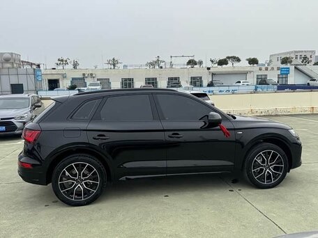 2026 Audi Q5 L 40 TFSI II (FY) Рестайлинг, чёрный, 5800000 рублей, вид 4