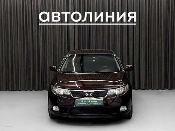 2011 Kia Cerato 6-speed II, красный