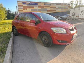 2007 Toyota Auris I, красный, 360000 рублей, вид 2