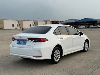 2023 Toyota Corolla XII (E210) Рестайлинг, белый, 1878219 рублей, вид 5