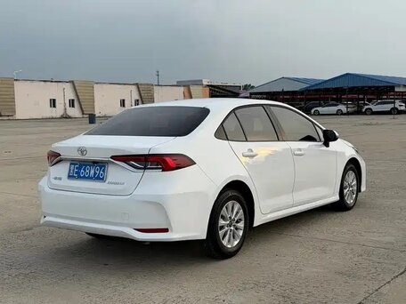 2023 Toyota Corolla XII (E210) Рестайлинг, белый, 1878219 рублей, вид 5