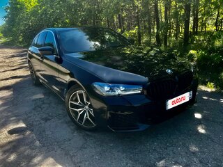 2019 BMW 5 серии 520i VII (G30/G31/G38), чёрный, 3650000 рублей, вид 2