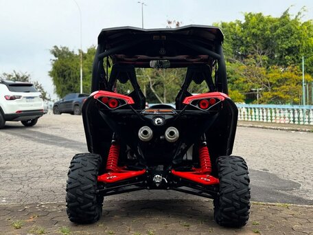 2016 BRP Can-Am Maverick 1000R, красный, 1590000 рублей, вид 2