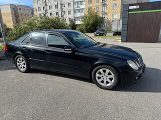 2008 Mercedes-Benz E-Класс 200 III (W211, S211) Рестайлинг, чёрный, 950000 рублей, вид 2