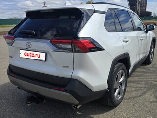 2020 Toyota RAV4 V (XA50), белый, 3750000 рублей, вид 3