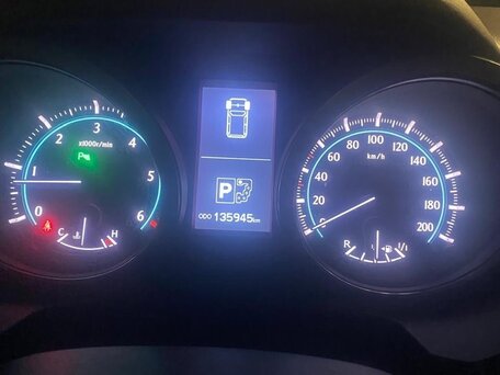 2012 Toyota Land Cruiser Prado 150 Series, серебристый, 3100000 рублей, вид 3