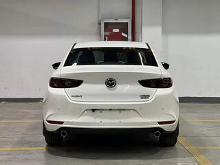 2021 Mazda 3 Axela IV (BP), белый, 1450000 рублей, вид 5