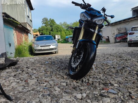 2010 Triumph Street Triple, чёрный, 440000 рублей, вид 2