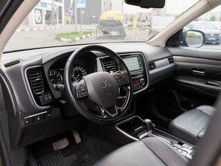 2019 Mitsubishi Outlander III Рестайлинг 3, коричневый, 2498000 рублей, вид 5