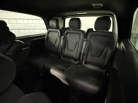 2026 Mercedes-Benz V-Класс Long 260 длинный III (W447) Рестайлинг, чёрный, 15018810 рублей, вид 3