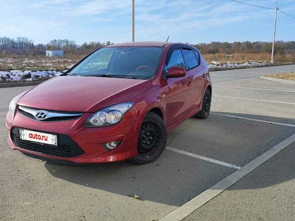 2010 Hyundai i30 I Рестайлинг, красный, 670000 рублей - вид 1