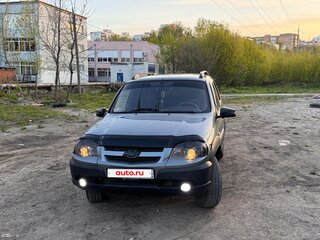 2005 Chevrolet Niva I, серебристый, 255000 рублей, вид 3