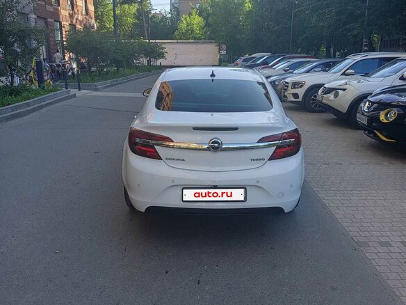 2014 Opel Insignia I Рестайлинг, белый, 1300000 рублей - вид 5