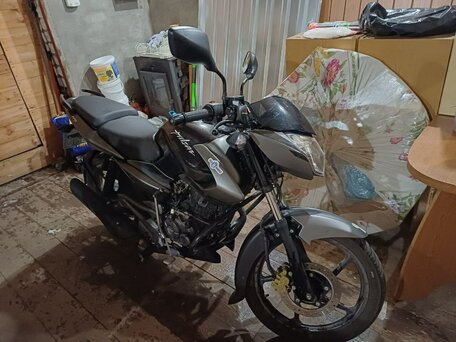 2021 Bajaj Pulsar NS 125, чёрный, 135000 рублей, вид 2