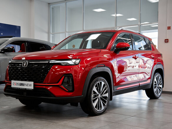 2024 Changan CS35 Plus I Рестайлинг, красный, 2649900 рублей