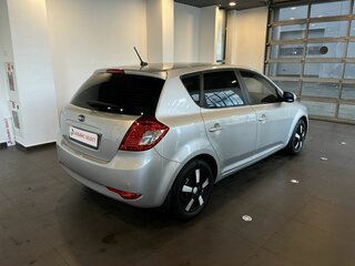2010 Kia Ceed I Рестайлинг, серебристый, 699000 рублей, вид 3