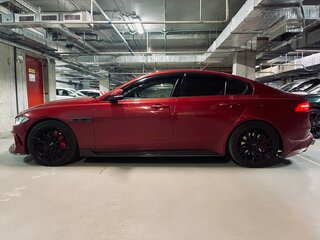 2017 Jaguar XE I, красный, 1800000 рублей, вид 5