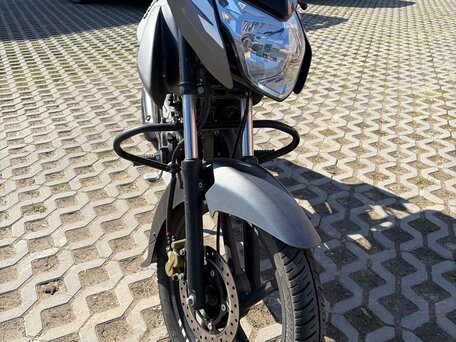 2023 Bajaj Pulsar NS 125, белый, 135000 рублей, вид 3