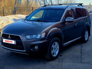 2010 Mitsubishi Outlander II Рестайлинг, коричневый, 1380000 рублей, вид 2