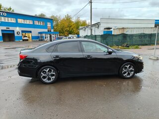 2019 Kia Forte III, чёрный, 1450000 рублей, вид 3