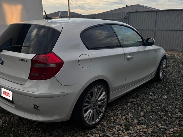 2011 BMW 1 серии 116i I (E81/E82/E87/E88) Рестайлинг, белый, 835000 рублей - вид 6